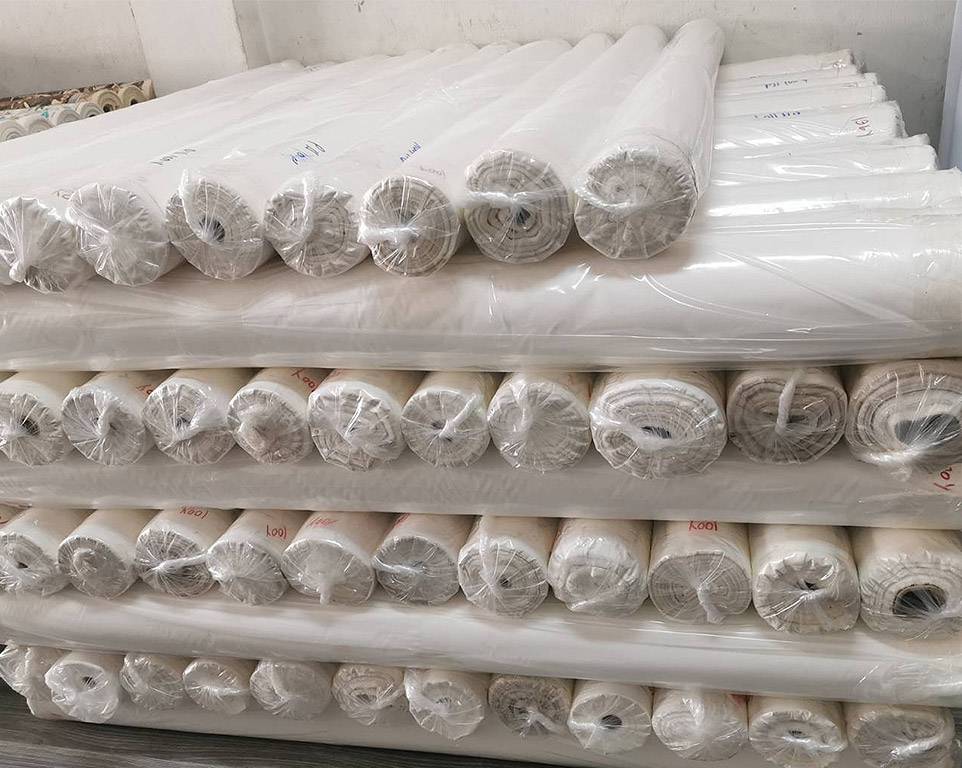 ผ้าร่มTaffita70 D เคลือบขาว, ผ้ากันน้ำTaffita70 D เคลือบขาว, ผ้าสต๊อกTaffita70 D เคลือบขาว