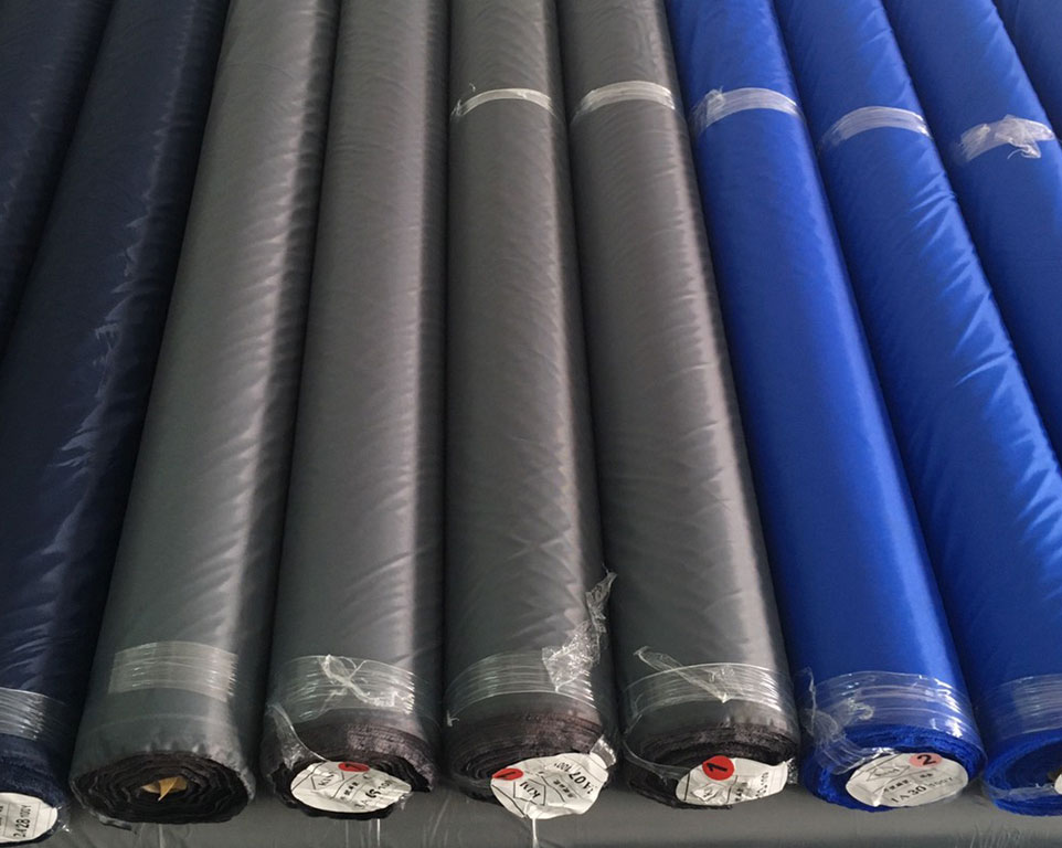 ผ้าร่ม Oxford 210 Dเคลือบสีเงิน , ผ้ากันน้ำ Oxford 210 Dเคลือบสีเงิน, ผ้าสต๊อก Oxford 210 Dเคลือบสีเงิน